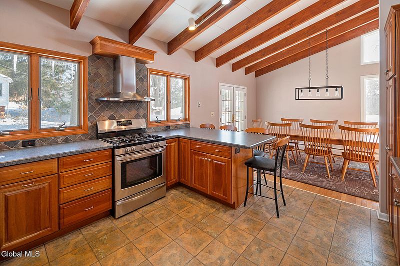 2nd image of 31 Brookwood Drive