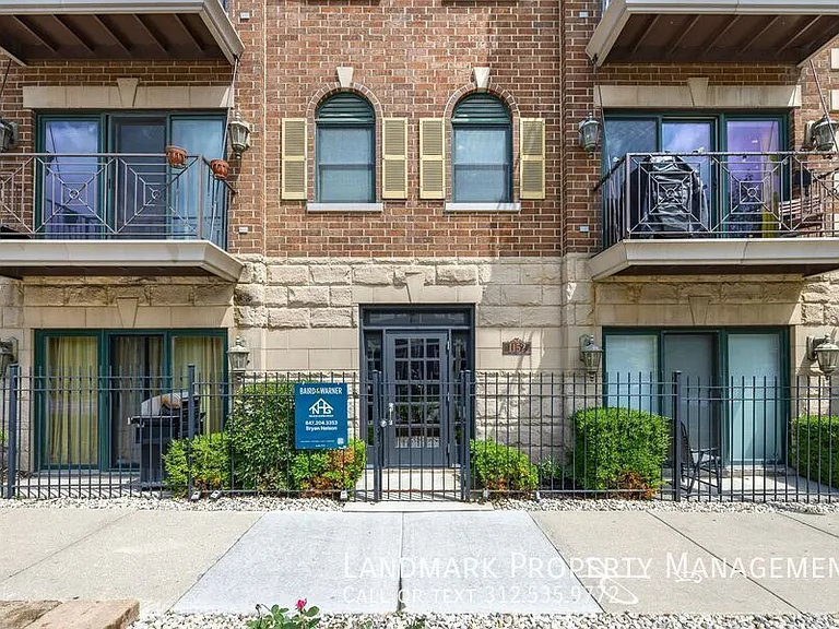 1152 W Roscoe St #2E — Photo 27