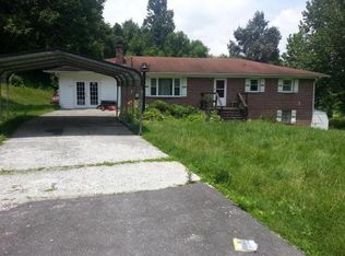 325 Brown St, Bluff City, TN 37618