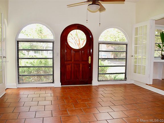 2nd image of 620 Minorca Ave