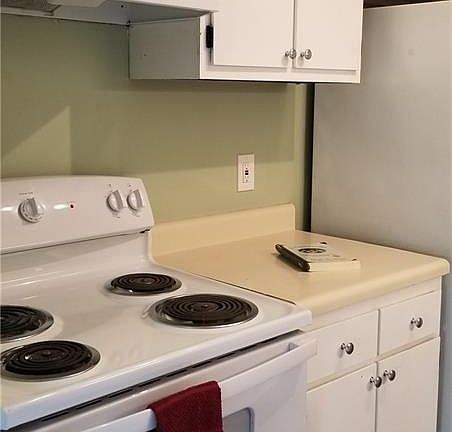 3rd image of 1000 Autumn Woods Ln APT 112