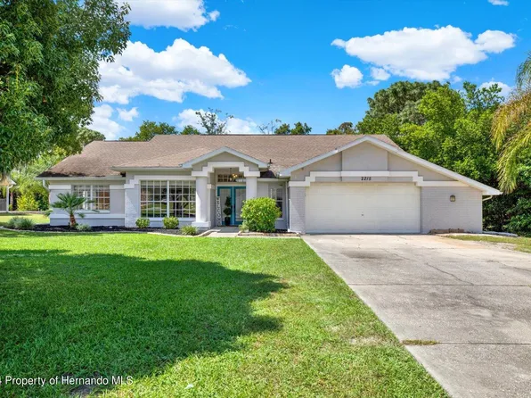 2215 Orchard Park Dr, Spring Hill, FL 34608