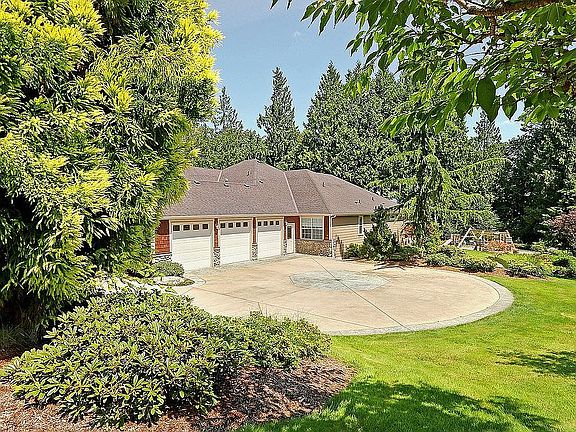 2nd image of 12521 6th Ave NE