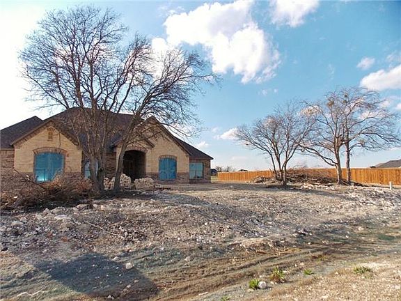 3rd image of 105 Northbrook Dr