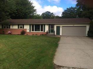 361 Mayfair St, Holland, MI 49424