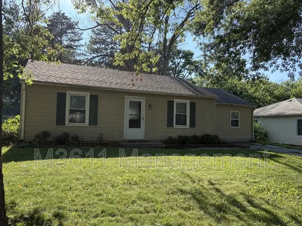 2745 S 37th St, Lincoln, NE 68506