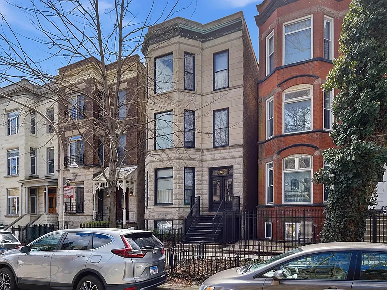 863 W Newport Ave #3F — Photo 4