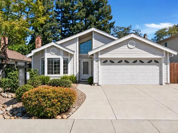 462 Danbury Circle, Vacaville, CA 95687
