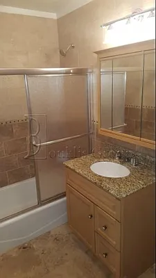 Rented by Bouklis Group | media 8