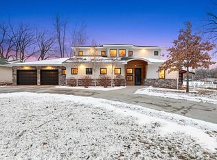 1300 Bluebill Bay Rd, Burnsville, MN 55306