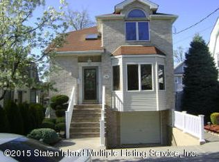 135 College Ave, Staten Island, NY 10314