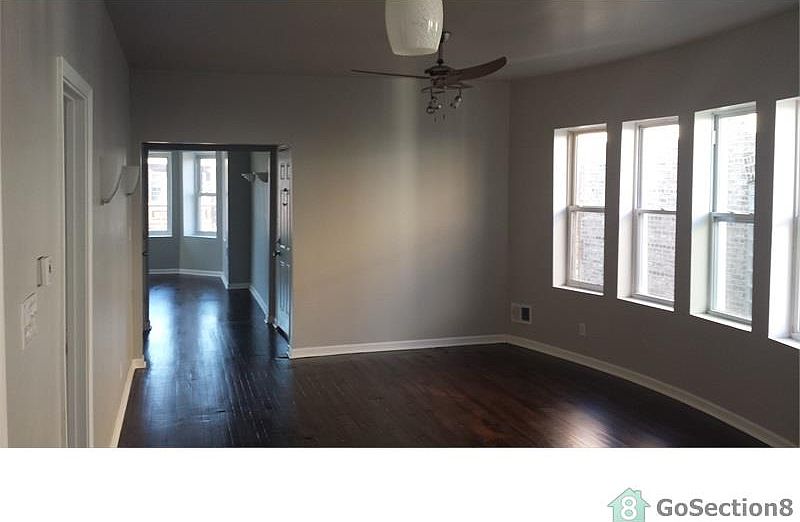 2nd image of 708 W 111th St #2