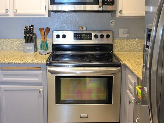 3rd image of 1650 8th Ave Unit 207