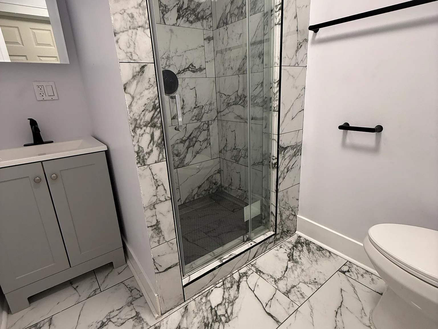 3 bed, 1000 sqft, $2,175 — Photo 3