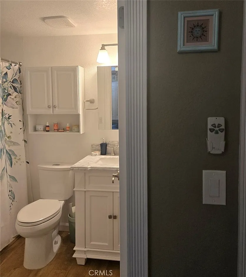 565 Lori Dr — Photo 4