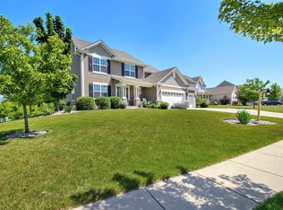 1350 Cider Cir, Village of mukwonago, WI 53149