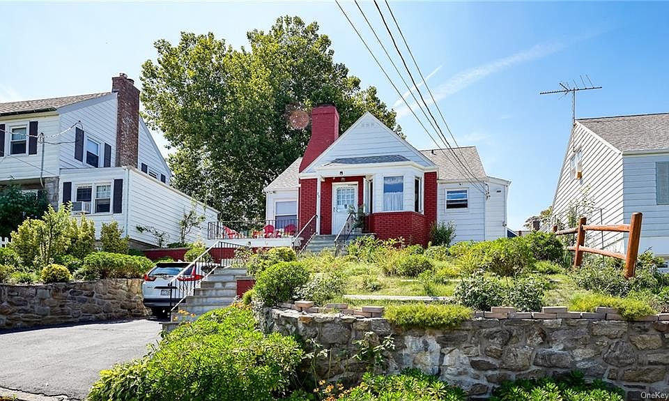 1st image of 83 Trausneck Pl