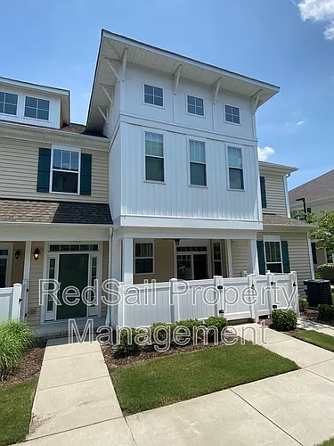 1008 Celia Ct Photo 1