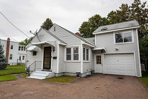7 Hall St Photo 1