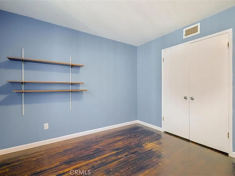 8512 Remmet Ave — Photo 33