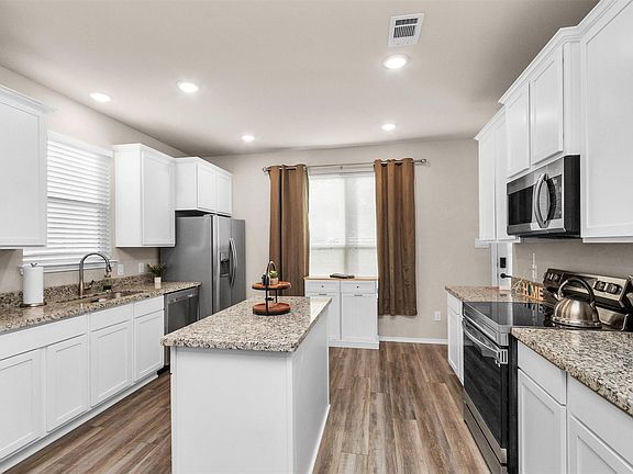 5th image of 710 Crystal River Rd