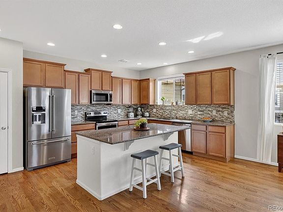 5th image of 75 N Newcastle Court