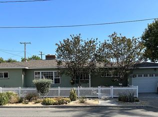 2219 N Spurgeon St, Santa Ana, CA 92706