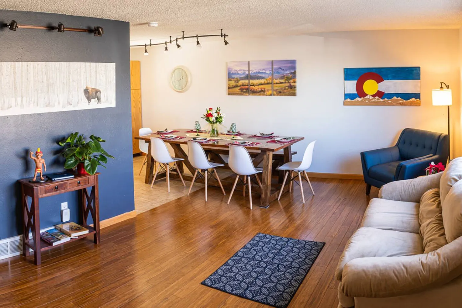 3 bed, 2.0 bath, $5,012 — Photo 1
