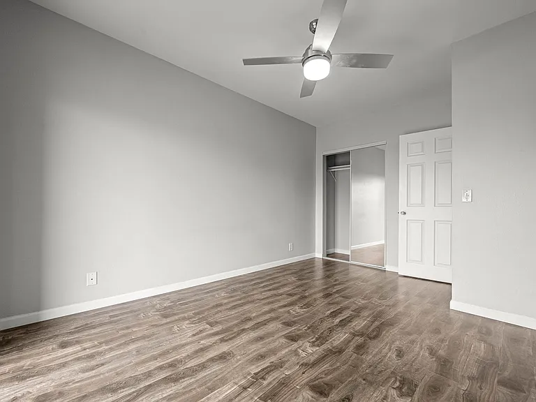 Lafayette Place — Photo 16