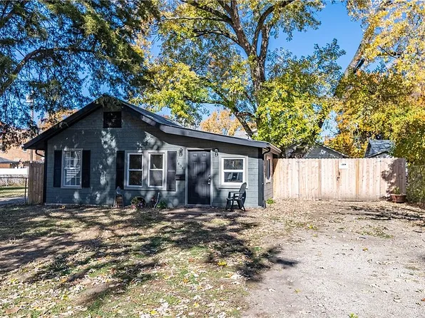 1484 E Clay St, Decatur, IL 62521