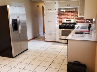 732 Linden Dr, Green Bay, WI 54311