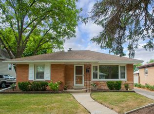 125 E Jackson St, Villa Park, IL
