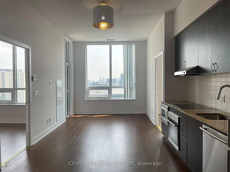 7 Kenaston Gdns E #Penthouse 01-01 — Photo 1