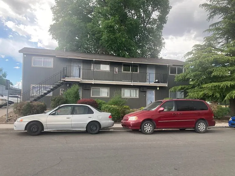1370 Evelyn Way #9 — Photo 15