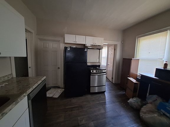5th image of 1228 W 31st St
