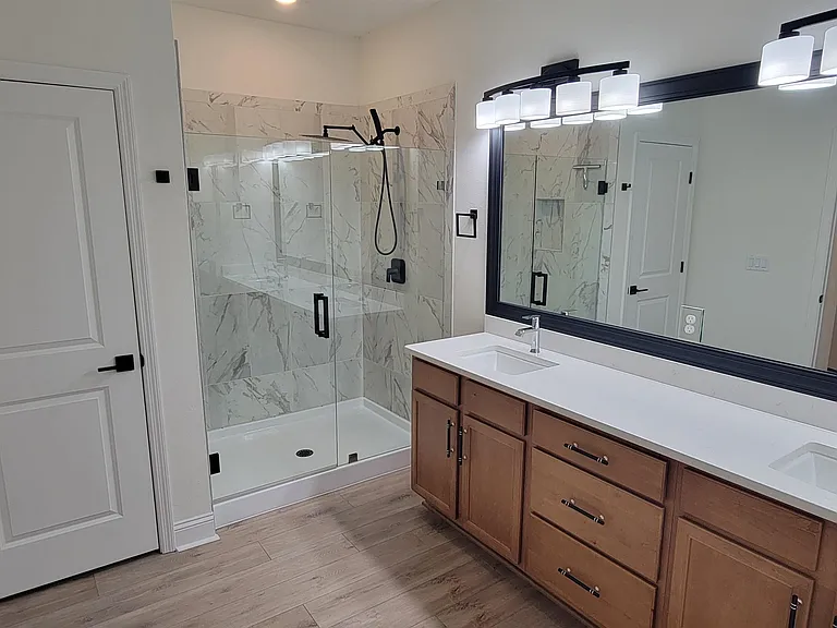214 Santos Ln — Photo 30