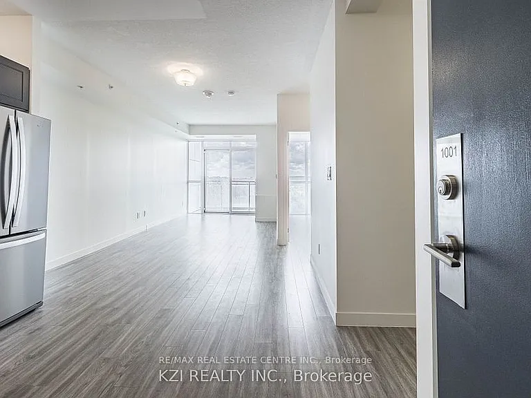 128 King St N #1001 — Photo 12