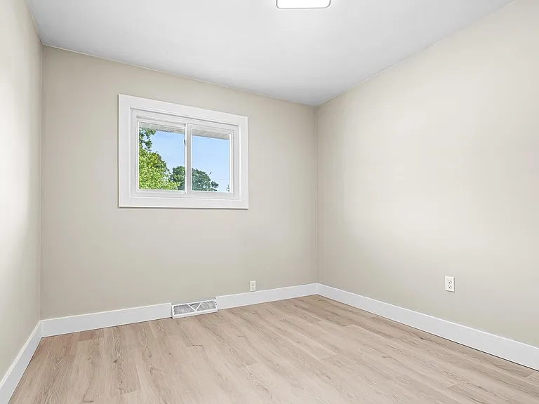228 South St — Photo 9