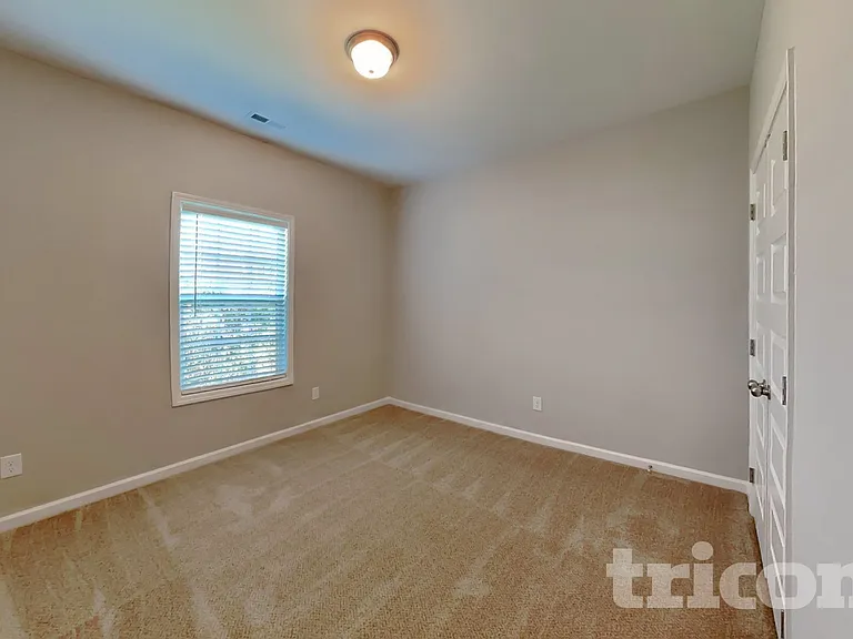 1022 Cyril Dr — Photo 14