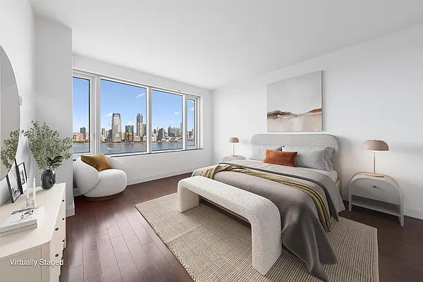 Bedroom, photo 2