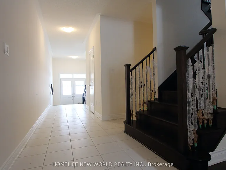 378 Kirkham Dr — Photo 3