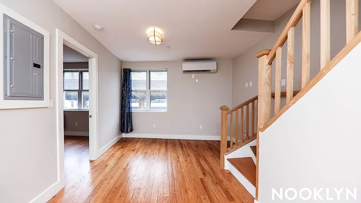Rented by Nooklyn NYC LLC | media 29
