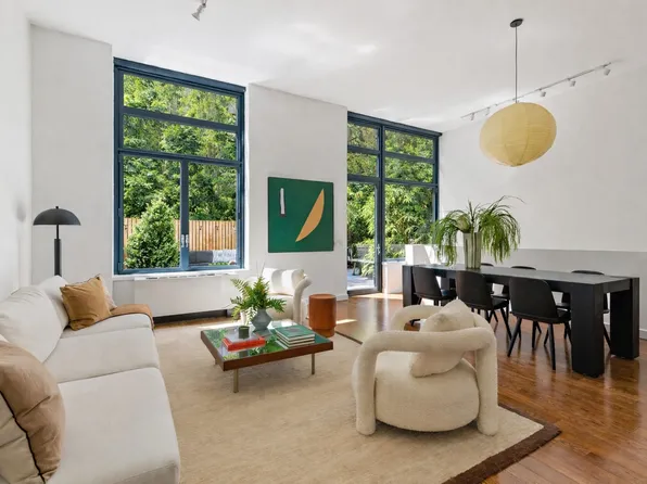 50 West 15th Street image 1 of 17