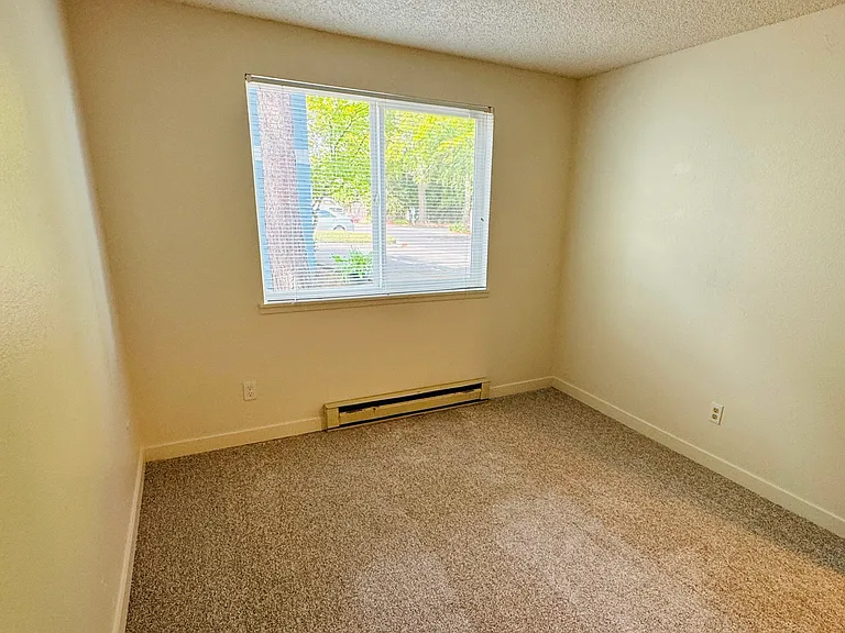 2330 SE Brookwood Ave #121 — Photo 14