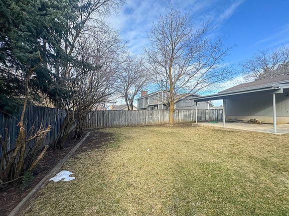 3rd image of 1164 Mountain Rd