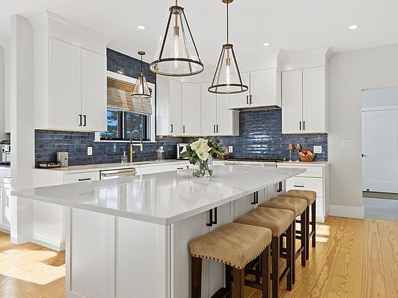 3rd image of 6 Litchfields Way