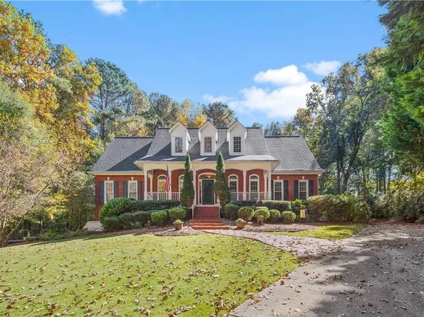 110 Waterford Way, Powder Springs, GA 30127