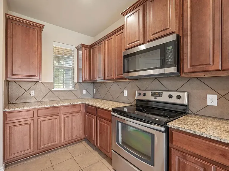 2745 Bretton Wood Dr — Photo 17