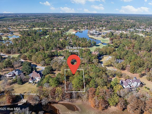 4th image of 167 River Ridge Drive