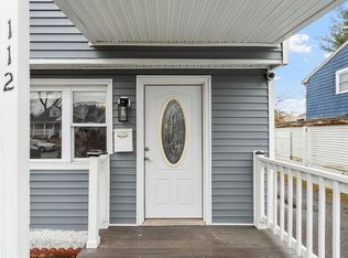 110-112 Everett St, Lawrence, MA 01843